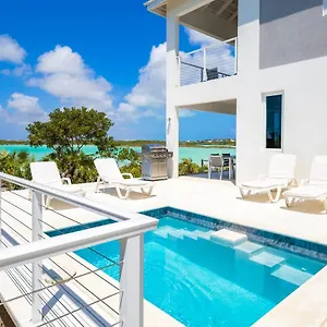  Villa New Tropical Waterfront Cooper Jack Bay